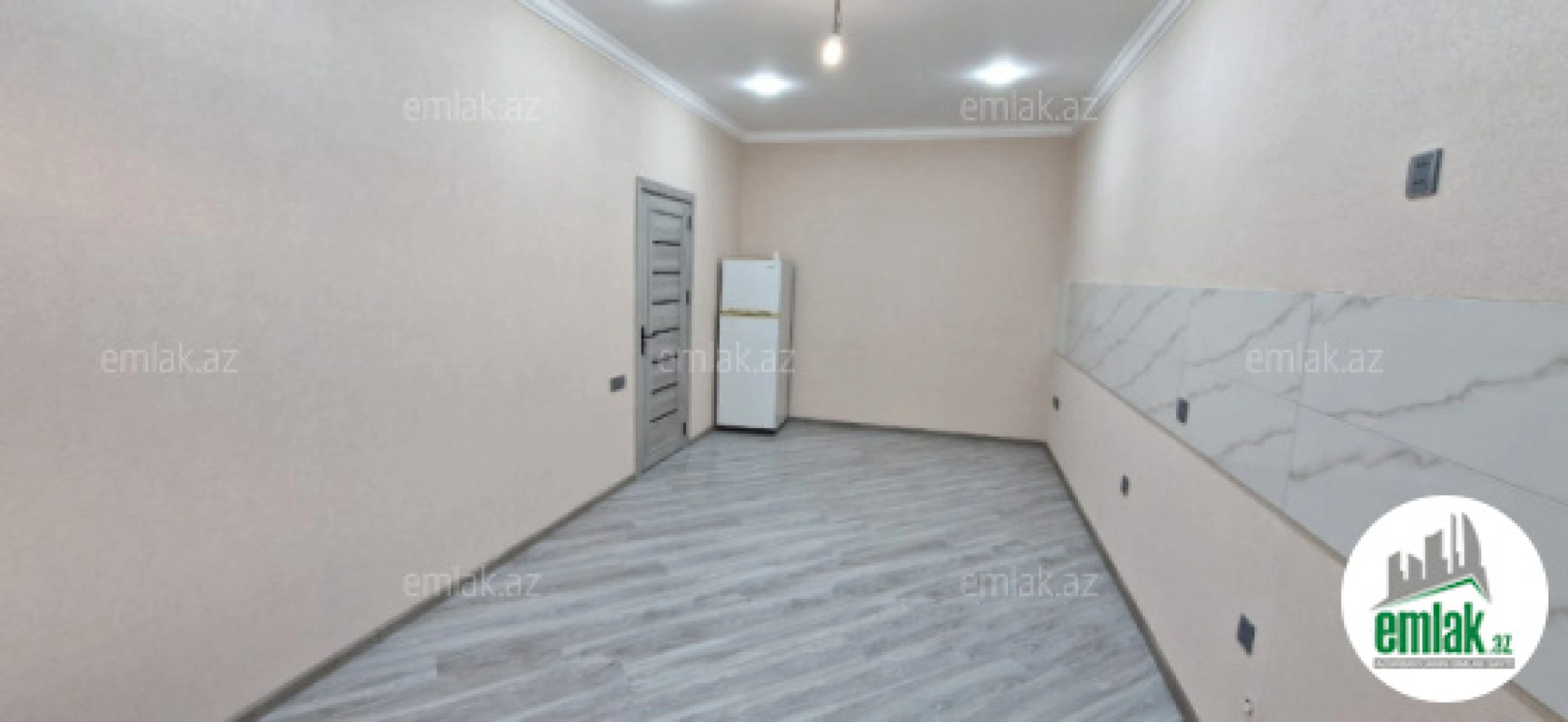 Satılır 4 otaqlı mənzil 156 m²