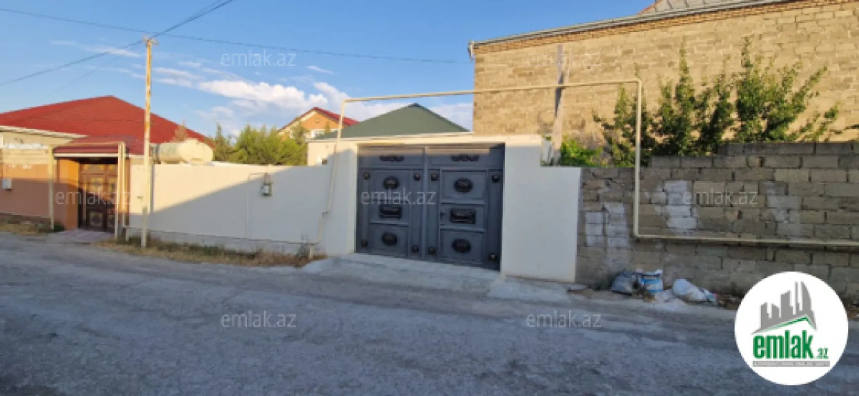 Satılır 4 otaqlı mənzil 156 m²