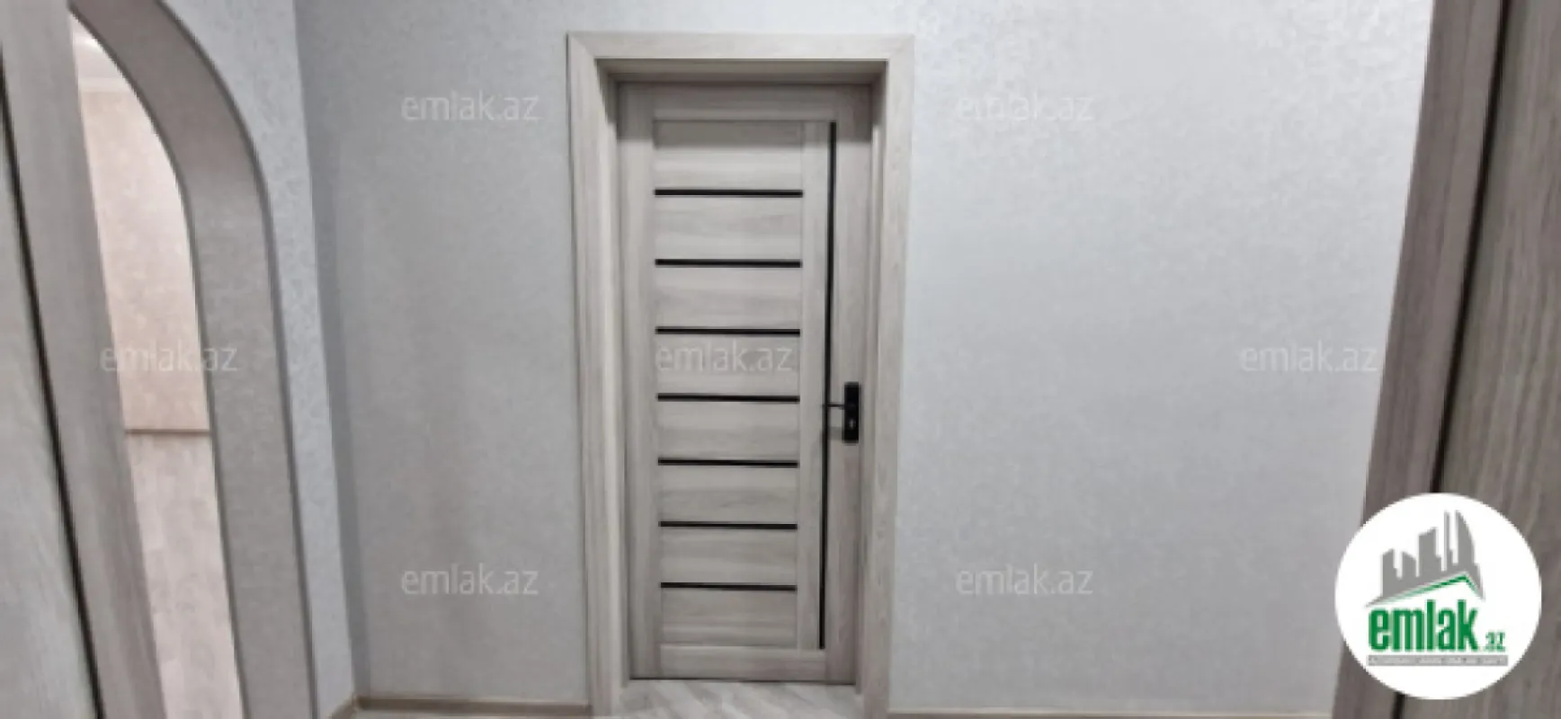 Satılır 4 otaqlı mənzil 156 m²
