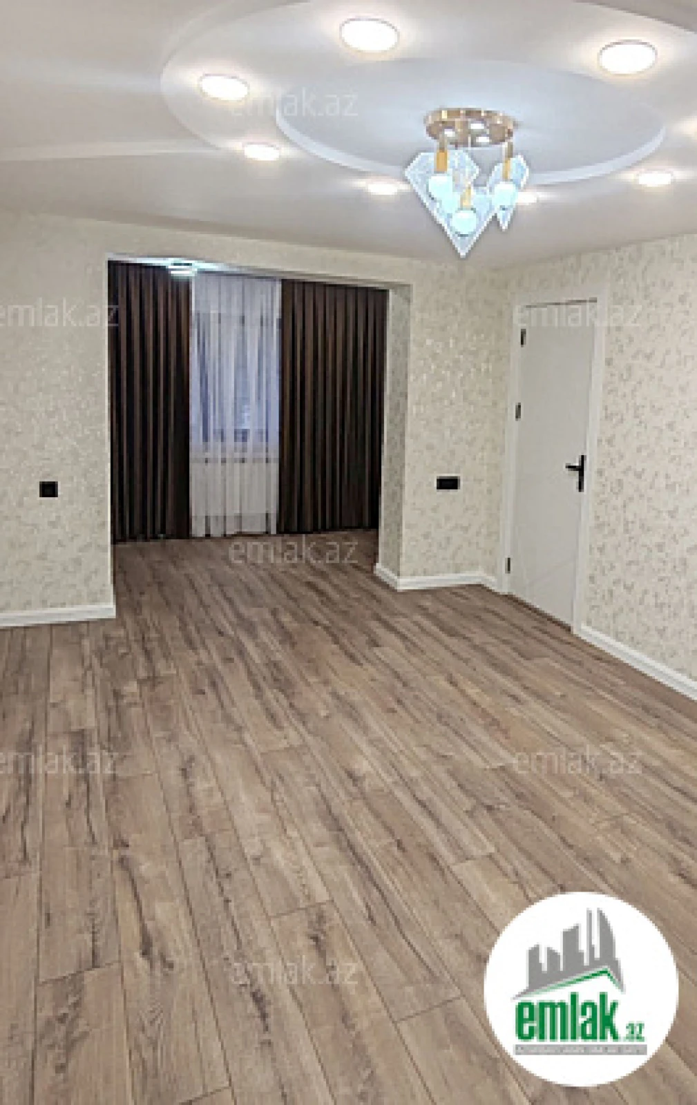 Satılır 3 otaqlı köhnə tikili 70 m²