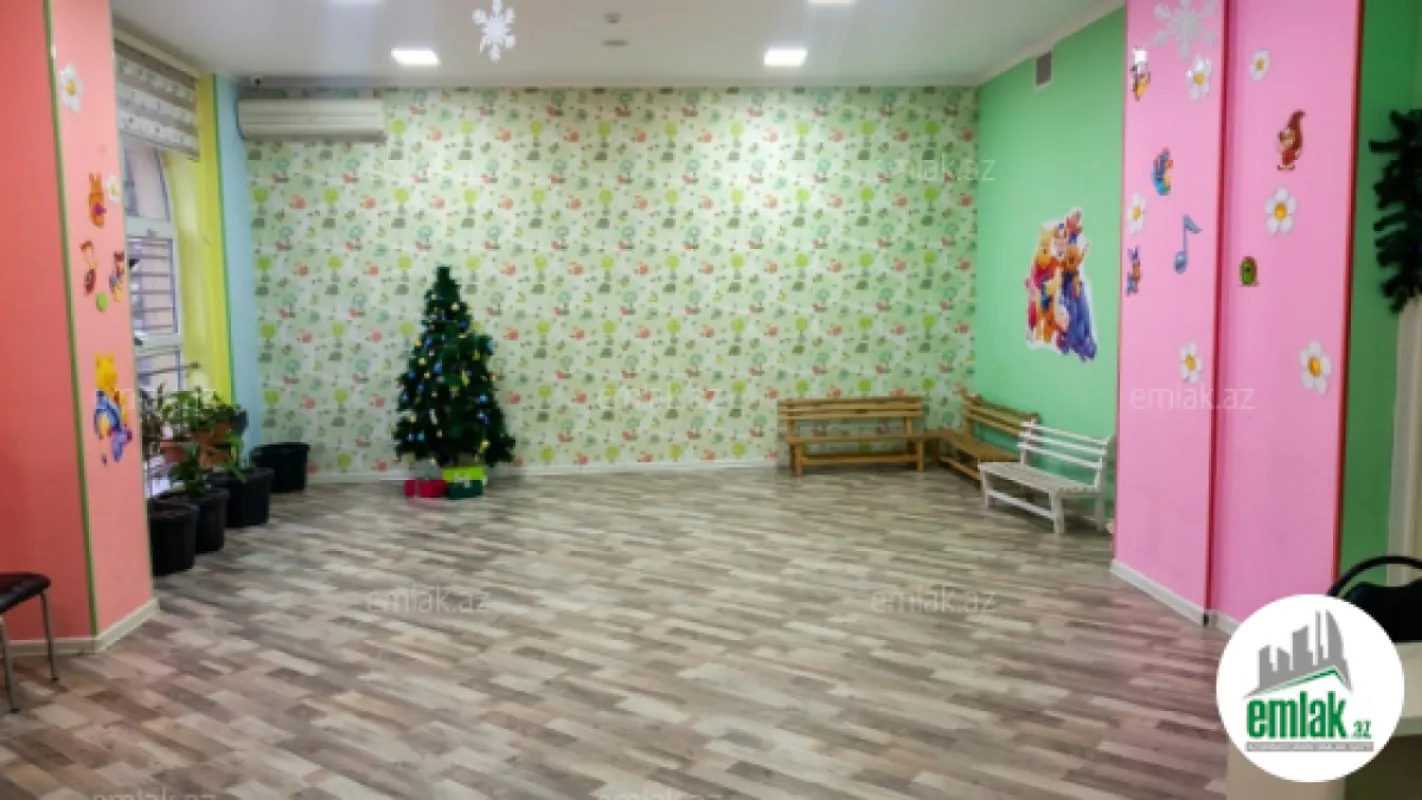 Satılır 7 otaqlı obyekt 424 m²