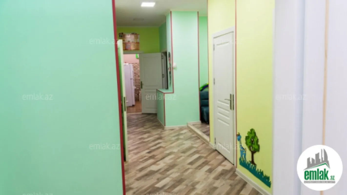 Satılır 7 otaqlı obyekt 424 m²