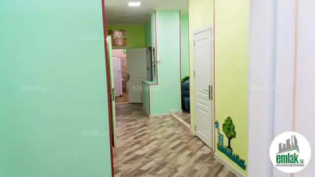 Satılır 7 otaqlı obyekt 424 m²