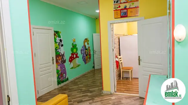 Satılır 7 otaqlı obyekt 424 m²