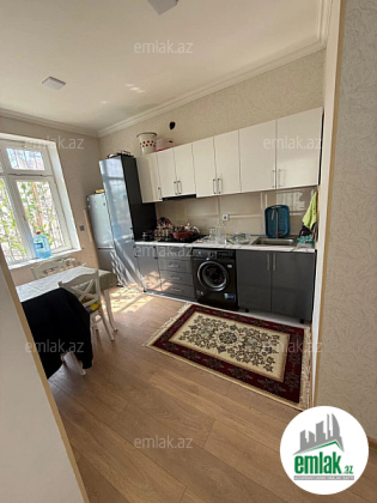 Satılır 2 otaqlı köhnə tikili 55 m²