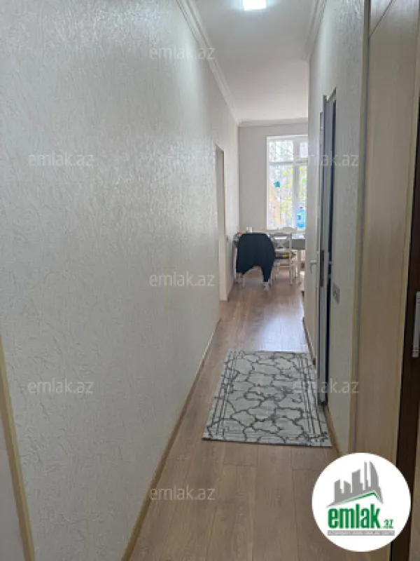 Satılır 2 otaqlı köhnə tikili 55 m²