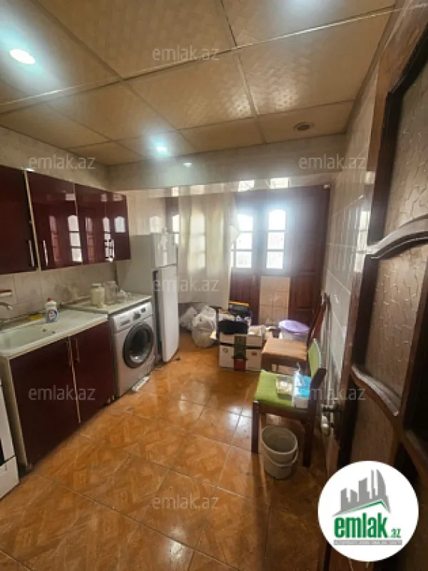 Satılır 2 otaqlı köhnə tikili 50 m²