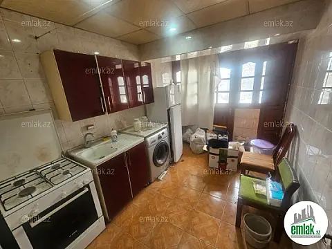 Satılır 2 otaqlı köhnə tikili 50 m²