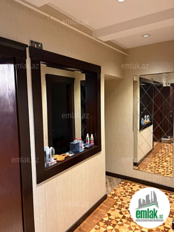 Satılır 3 otaqlı köhnə tikili 105 m²