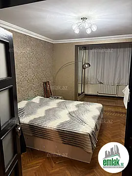 Satılır 3 otaqlı köhnə tikili 105 m²