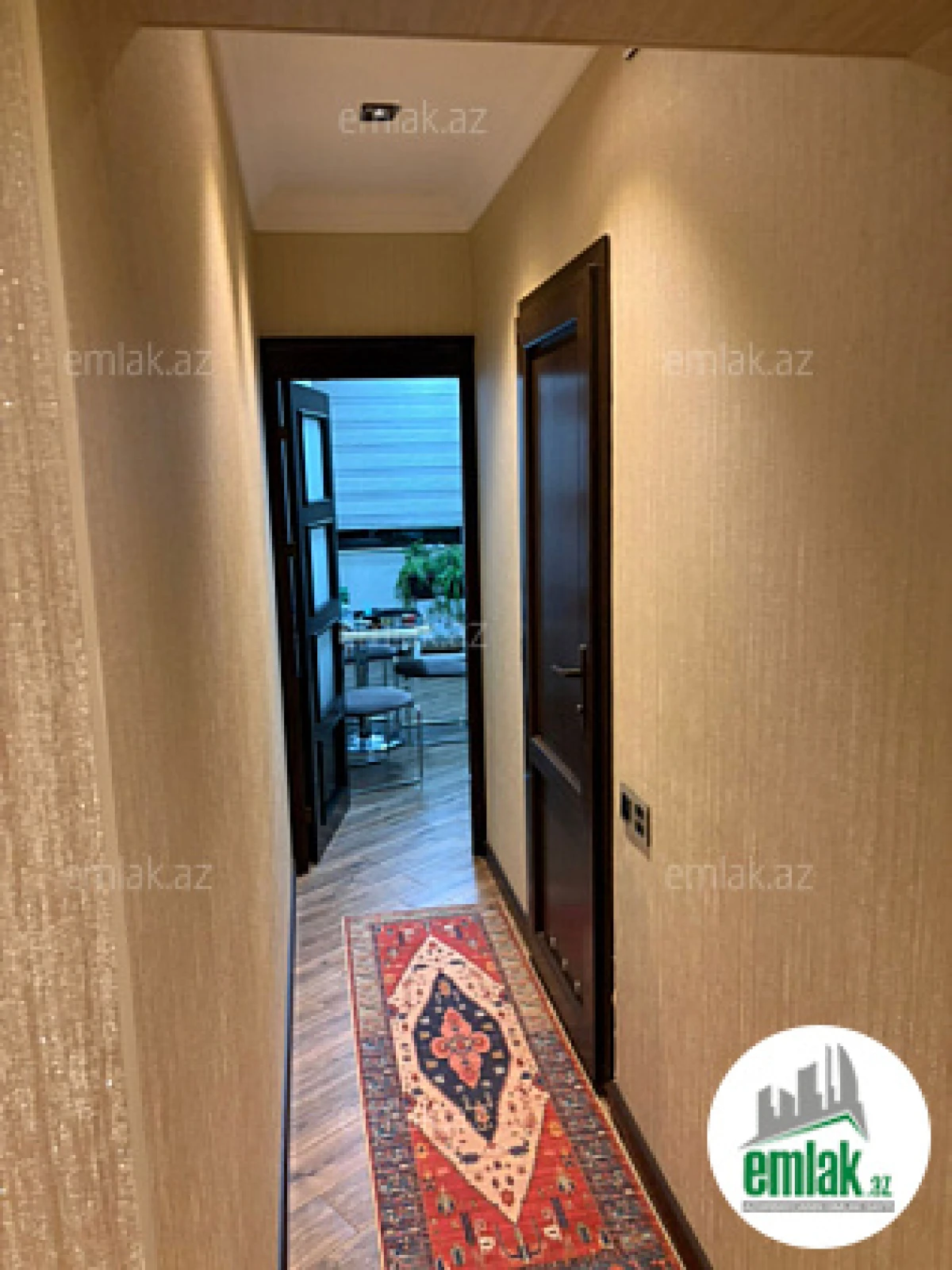 Satılır 3 otaqlı köhnə tikili 105 m²