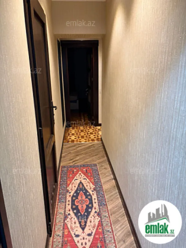 Satılır 3 otaqlı köhnə tikili 105 m²