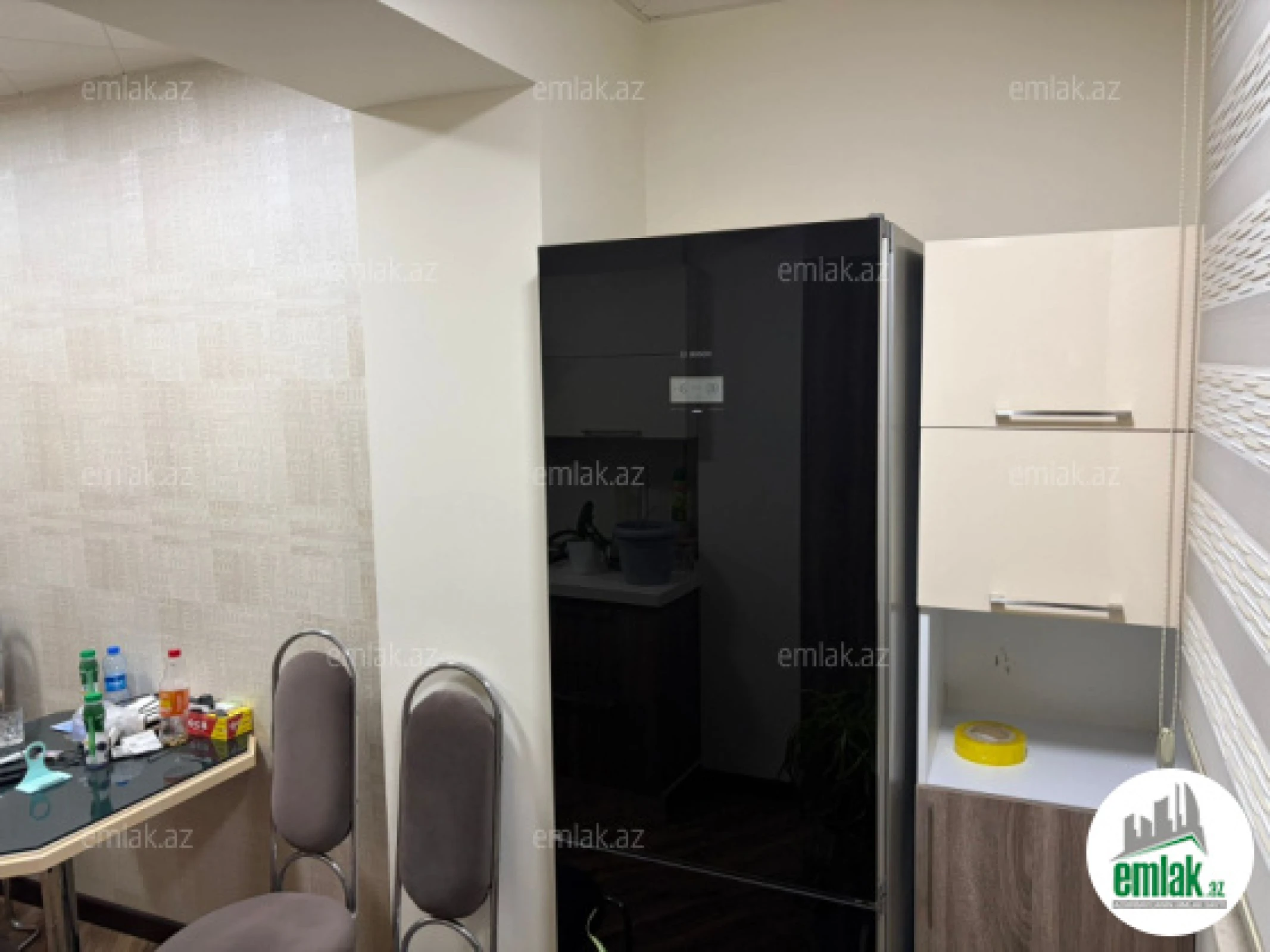 Satılır 3 otaqlı köhnə tikili 105 m²