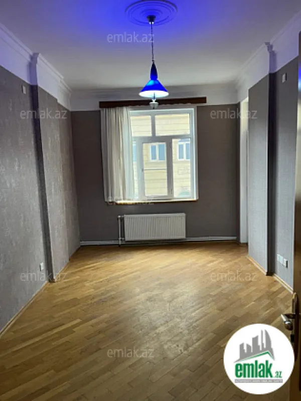 Satılır 3 otaqlı yeni tikili 128 m²