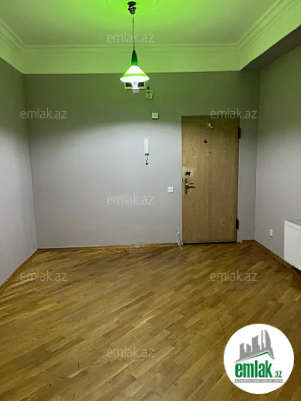 Satılır 3 otaqlı yeni tikili 128 m²