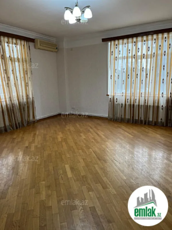 Satılır 3 otaqlı yeni tikili 128 m²
