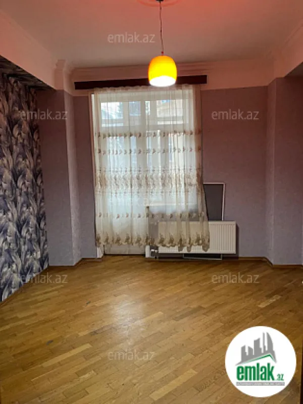 Satılır 3 otaqlı yeni tikili 128 m²
