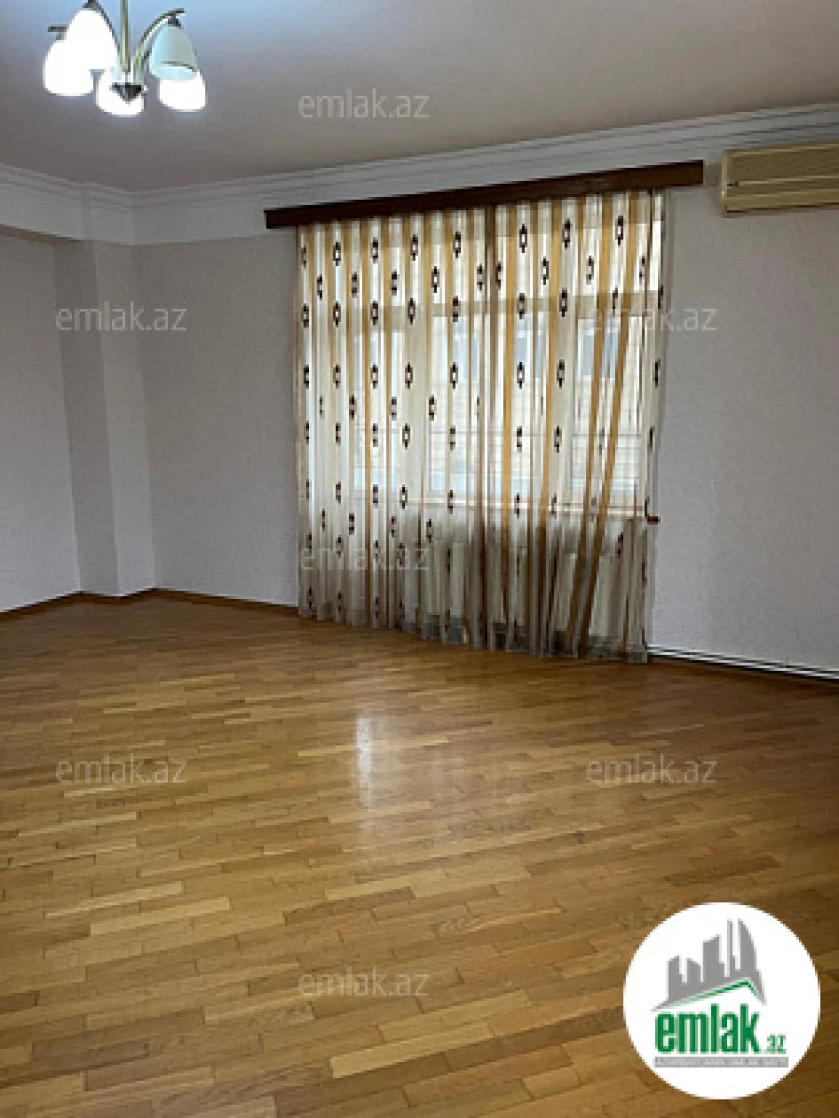 Satılır 3 otaqlı yeni tikili 128 m²