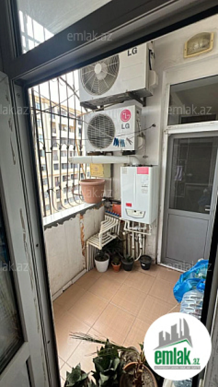 Satılır 3 otaqlı yeni tikili 90 m²