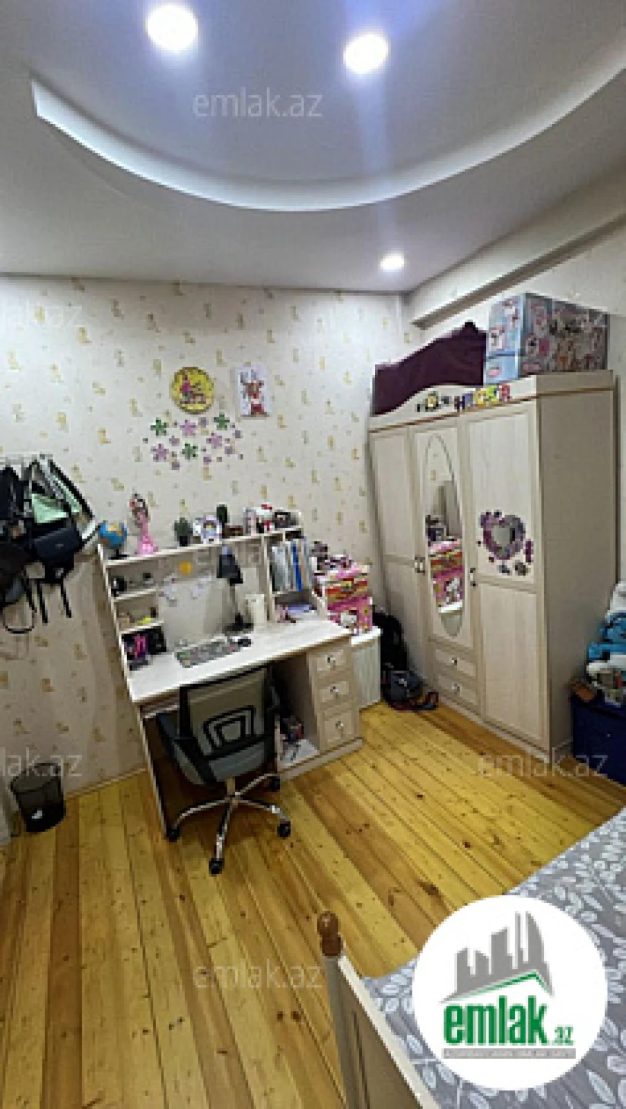 Satılır 3 otaqlı yeni tikili 90 m²