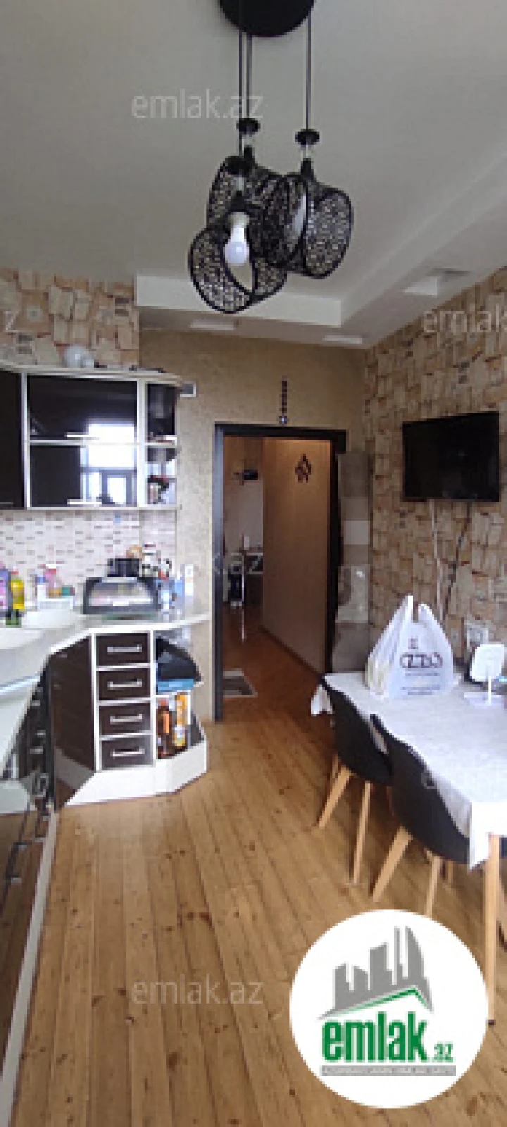 Satılır 3 otaqlı yeni tikili 90 m²