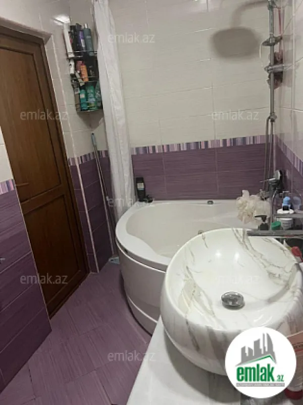 Satılır 3 otaqlı yeni tikili 90 m²