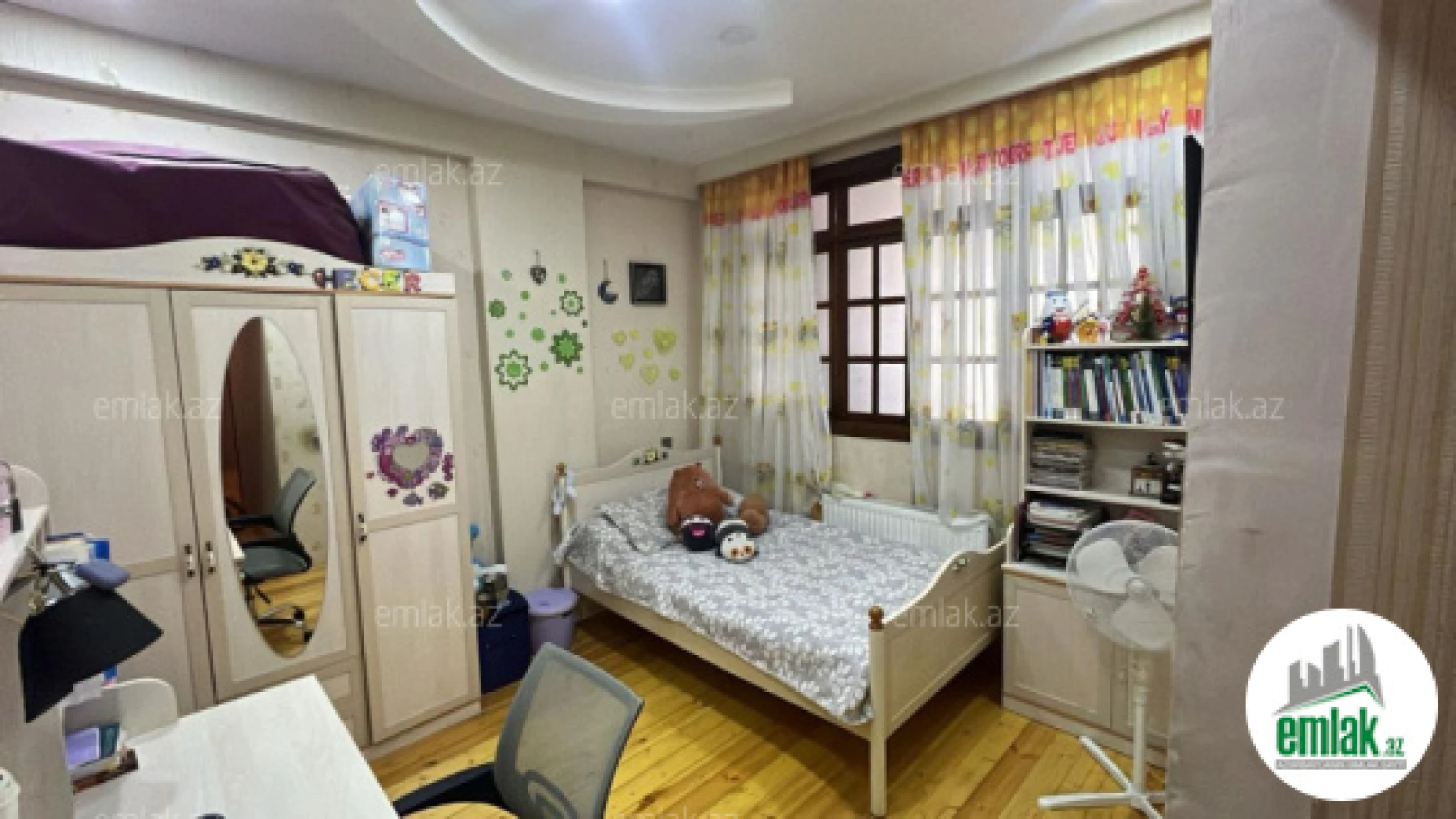 Satılır 3 otaqlı yeni tikili 90 m²