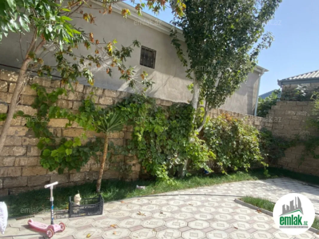 Satılır 4 otaqlı həyət evi 90 m²