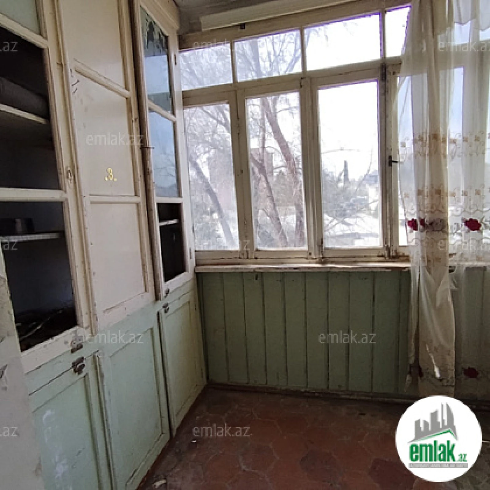 Satılır 2 otaqlı köhnə tikili 60 m²