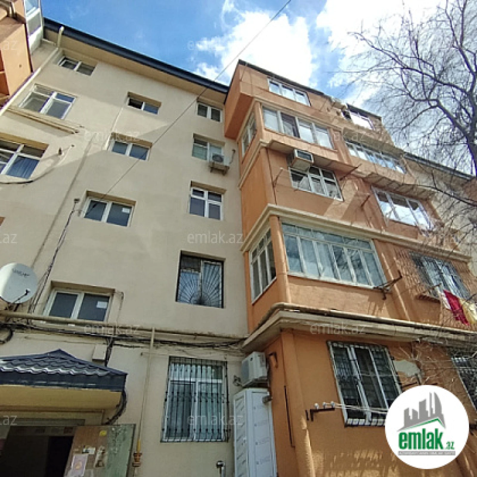 Satılır 2 otaqlı köhnə tikili 60 m²