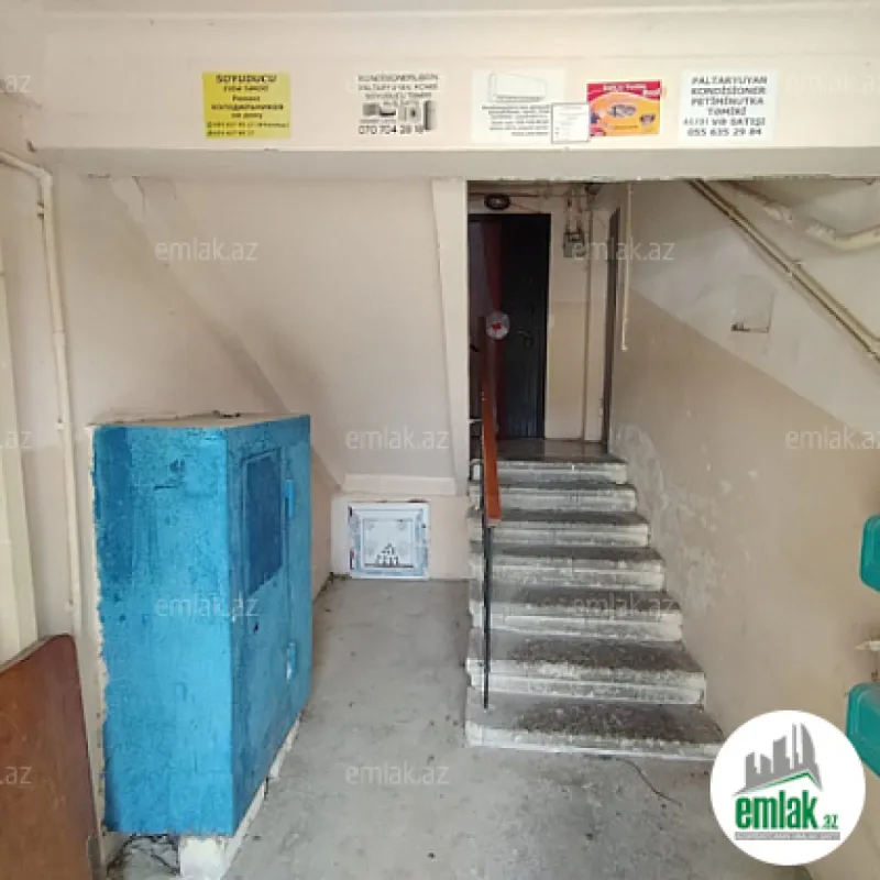 Satılır 2 otaqlı köhnə tikili 60 m²