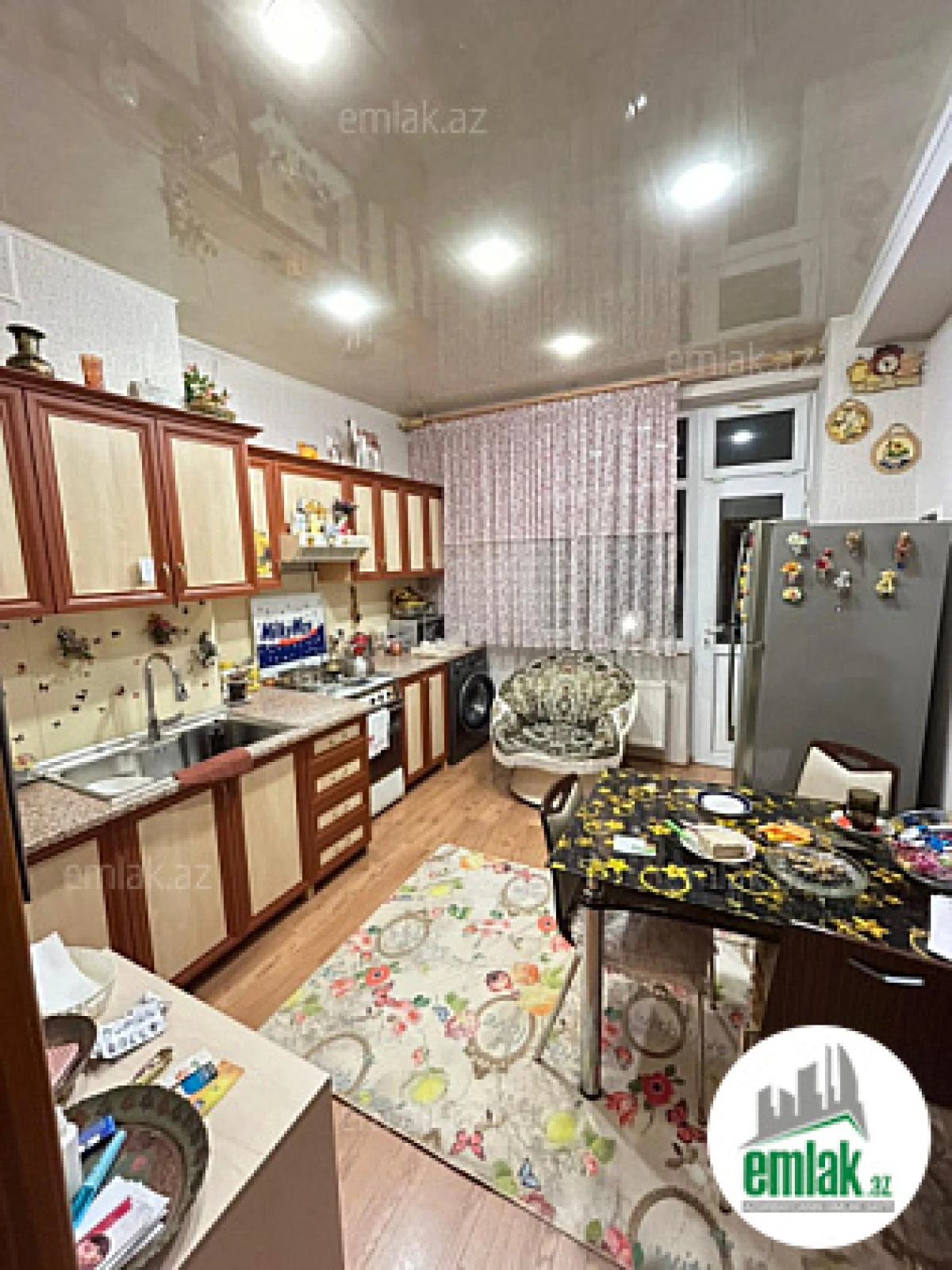 Satılır 2 otaqlı yeni tikili 96 m²