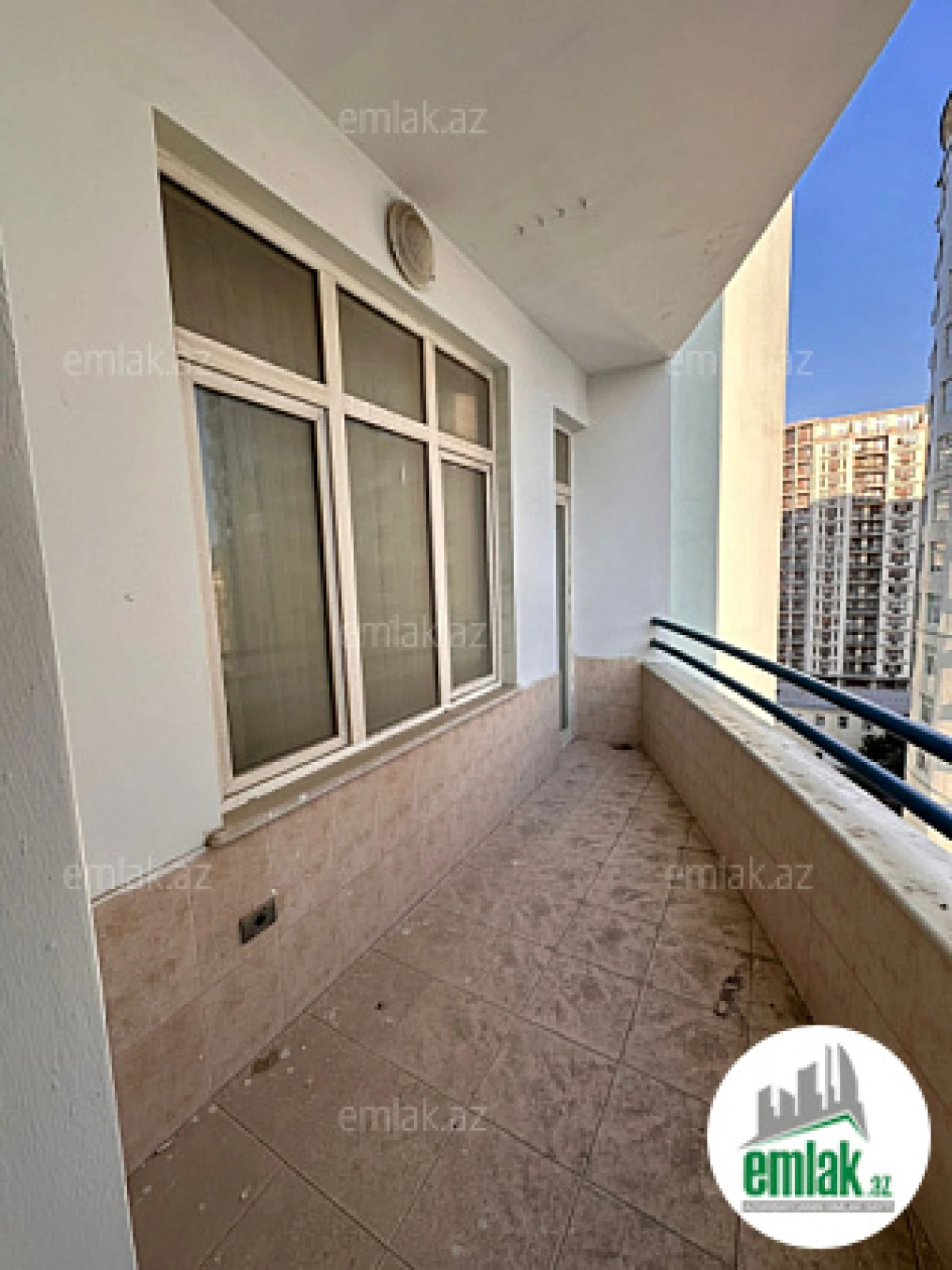 Satılır 4 otaqlı yeni tikili 240 m²