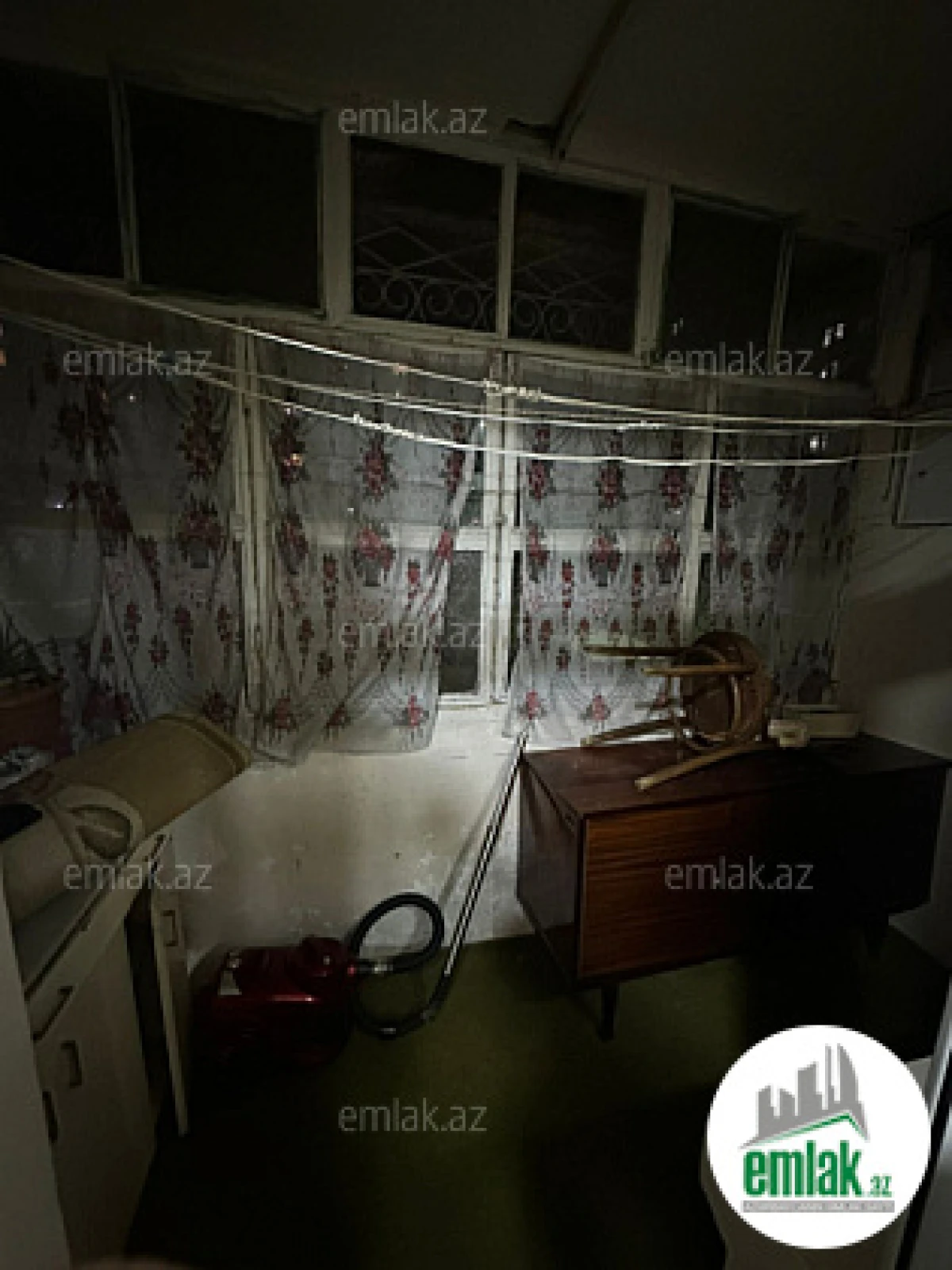 Satılır 2 otaqlı köhnə tikili 60 m²