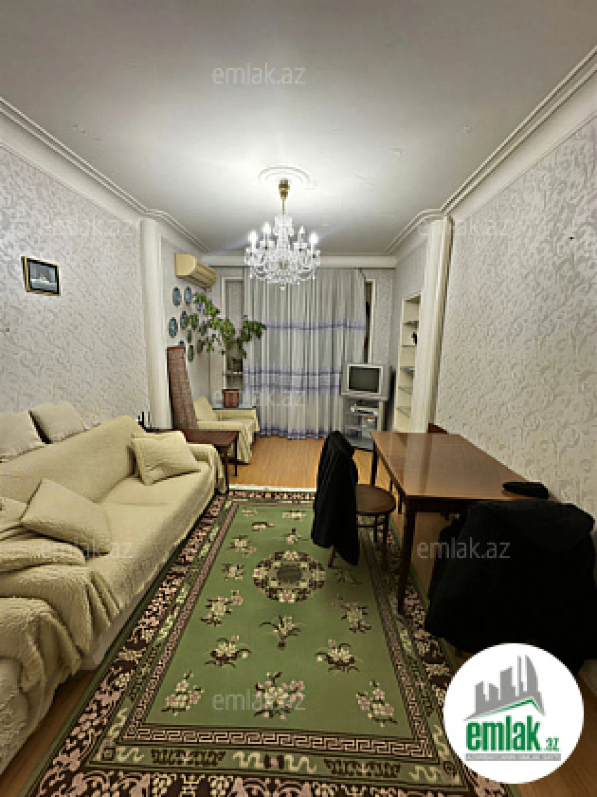 Satılır 2 otaqlı köhnə tikili 60 m²