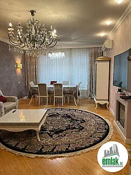 Satılır 4 otaqlı yeni tikili 172 m²