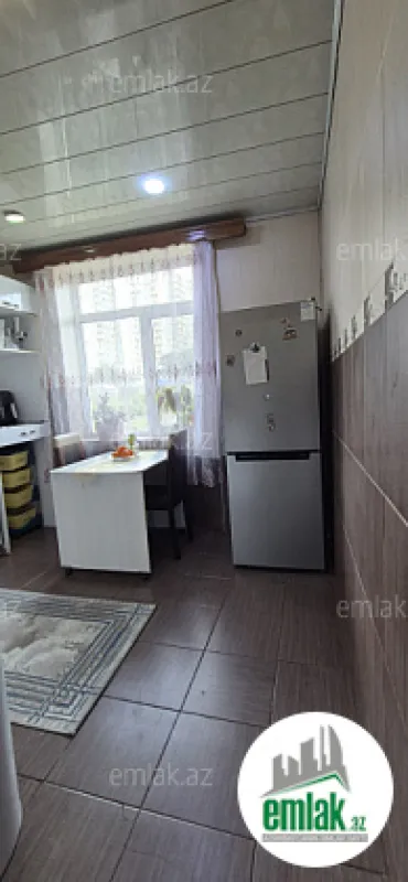 Satılır 3 otaqlı köhnə tikili 65 m²