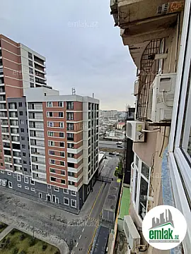 Satılır 3 otaqlı yeni tikili 130 m²