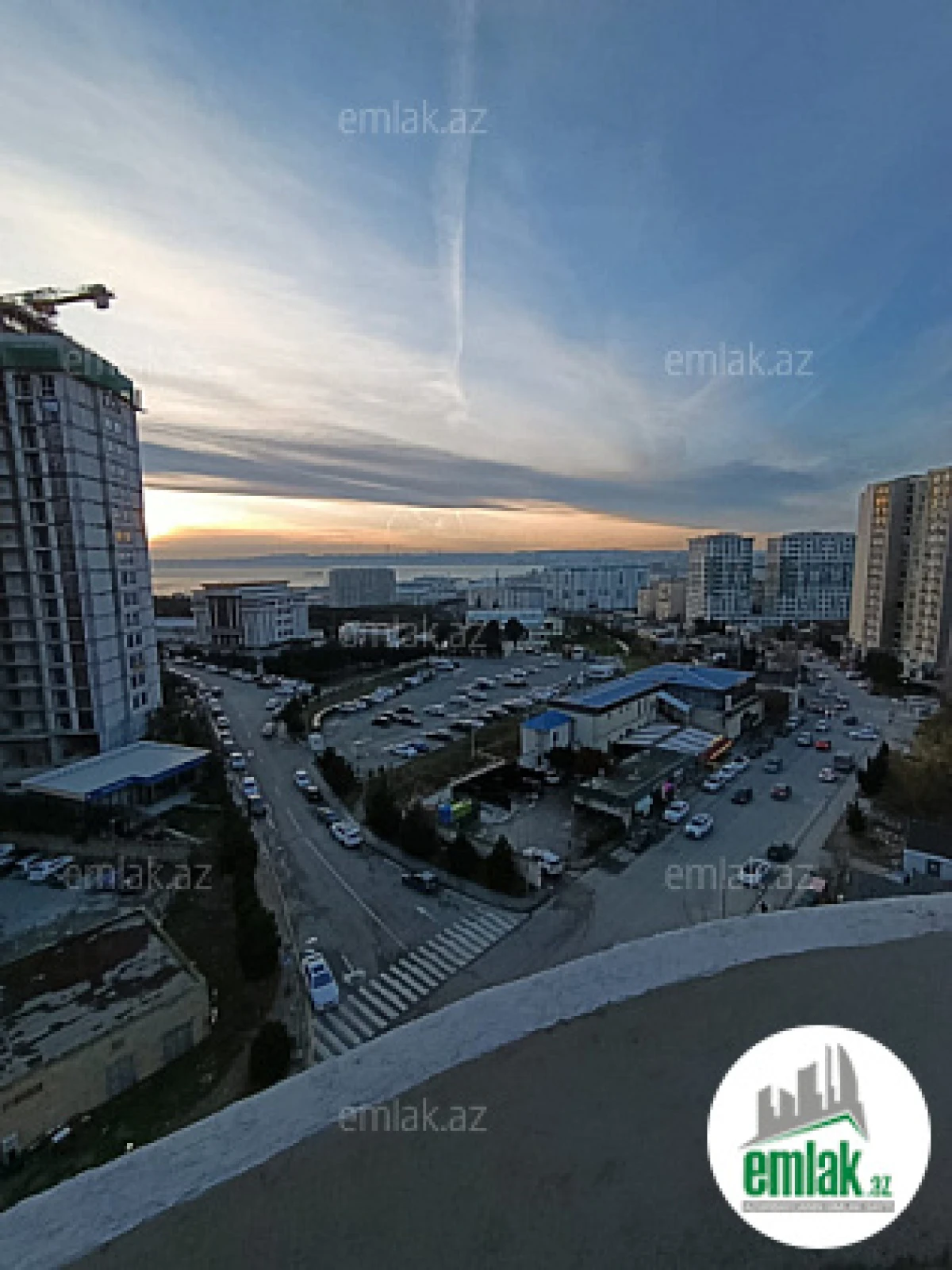 Satılır 3 otaqlı köhnə tikili 75 m²