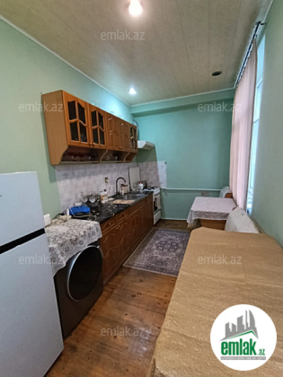 Satılır 3 otaqlı köhnə tikili 75 m²
