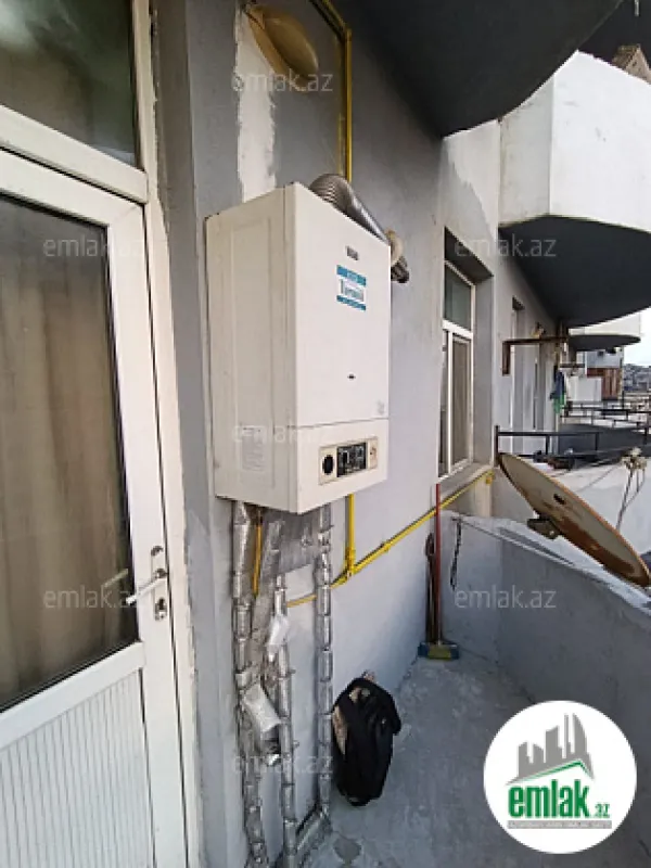 Satılır 3 otaqlı köhnə tikili 75 m²