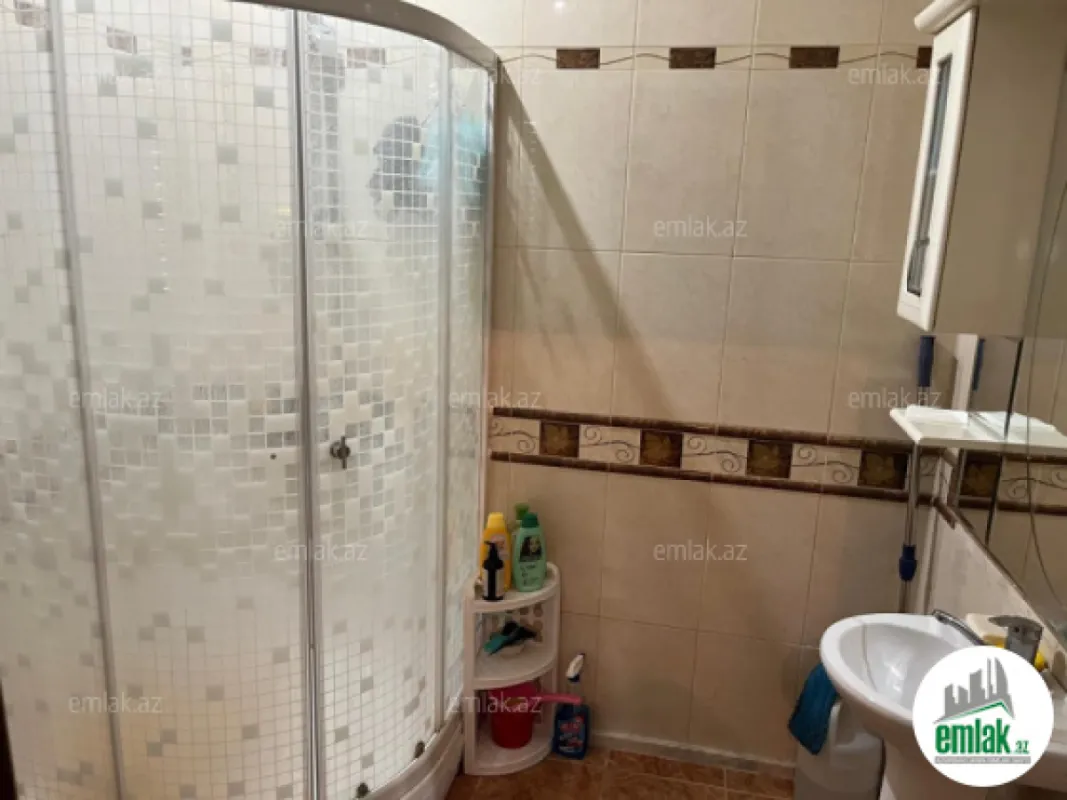 Satılır 3 otaqlı yeni tikili 160 m²