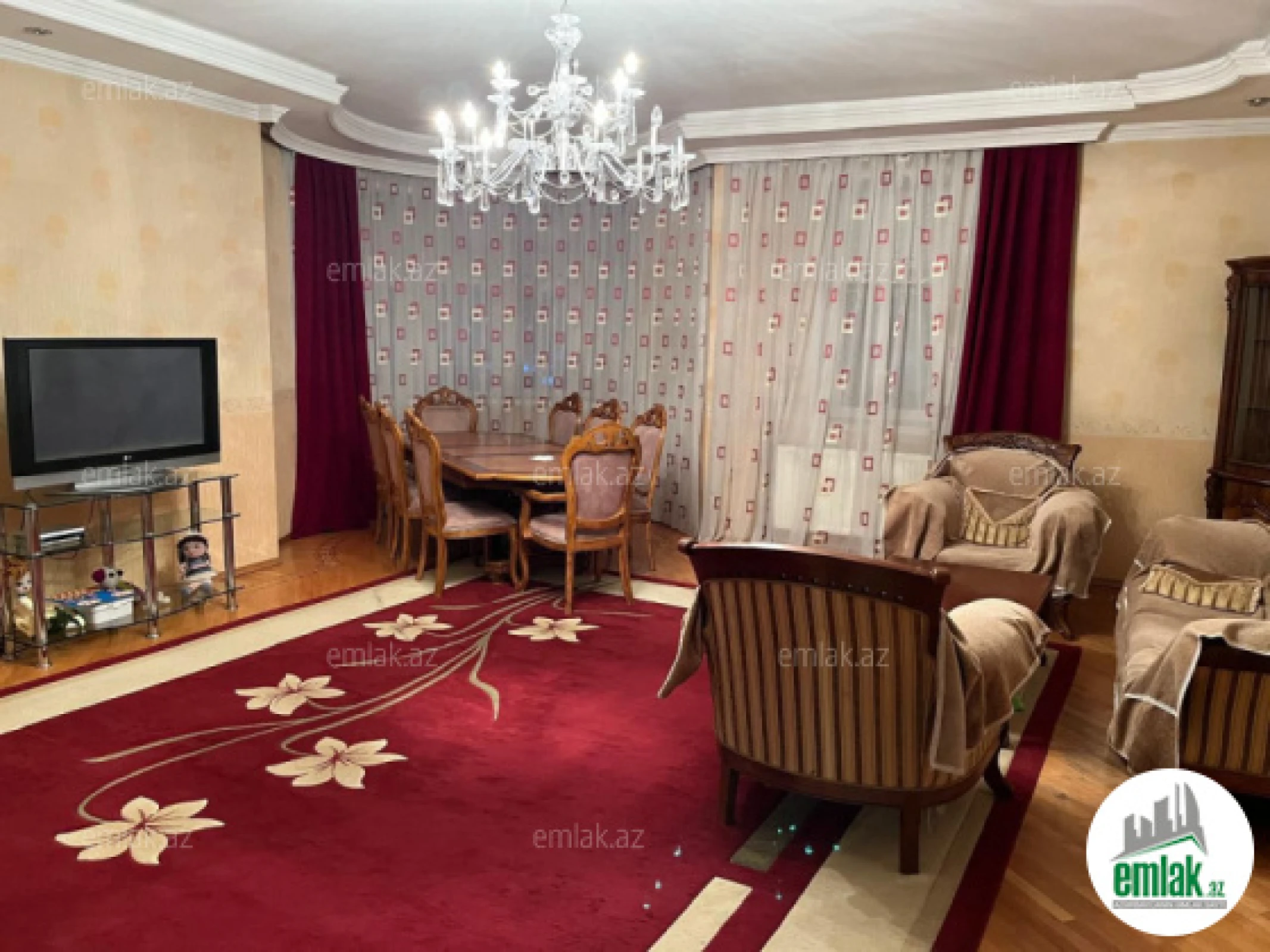 Satılır 3 otaqlı yeni tikili 160 m²