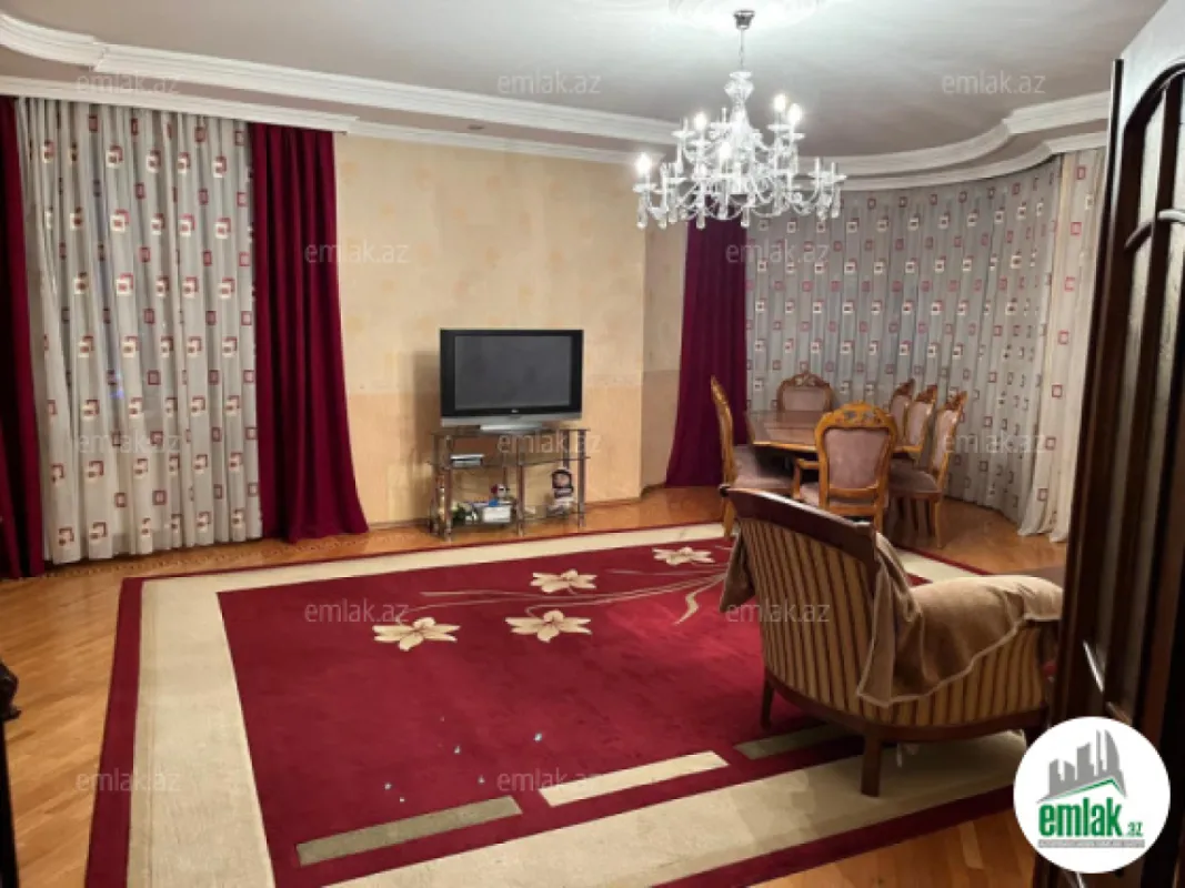 Satılır 3 otaqlı yeni tikili 160 m²