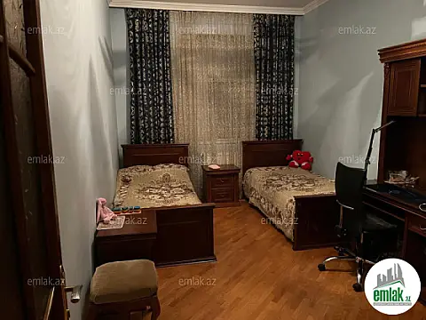 Satılır 3 otaqlı yeni tikili 160 m²