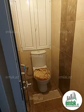 Satılır 3 otaqlı köhnə tikili 80 m²