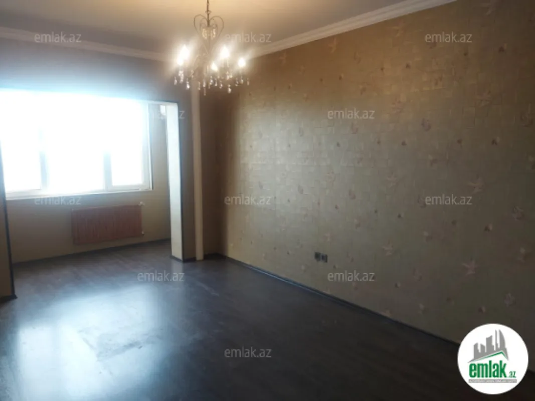 Satılır 3 otaqlı köhnə tikili 80 m²