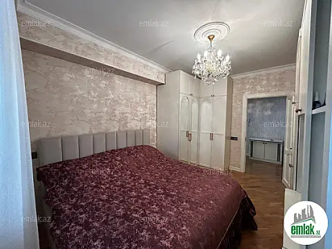 Satılır 3 otaqlı köhnə tikili 70 m²
