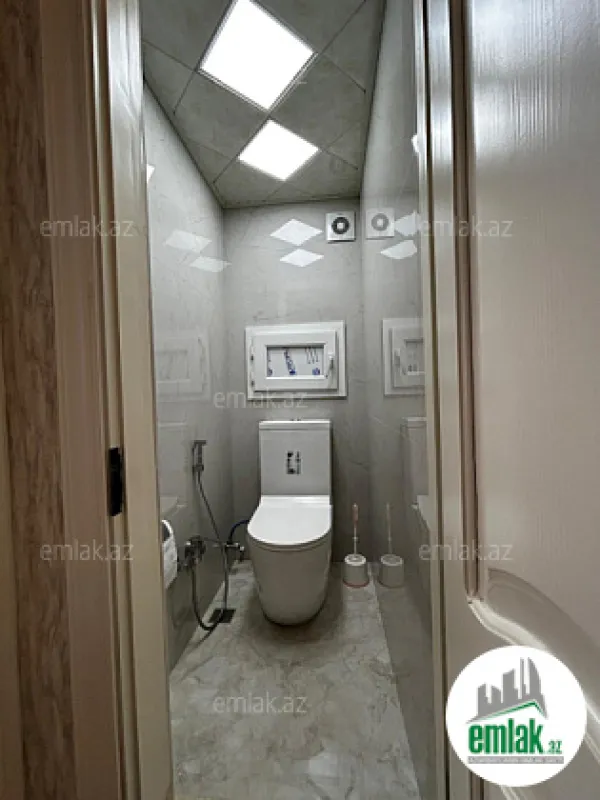 Satılır 3 otaqlı köhnə tikili 70 m²