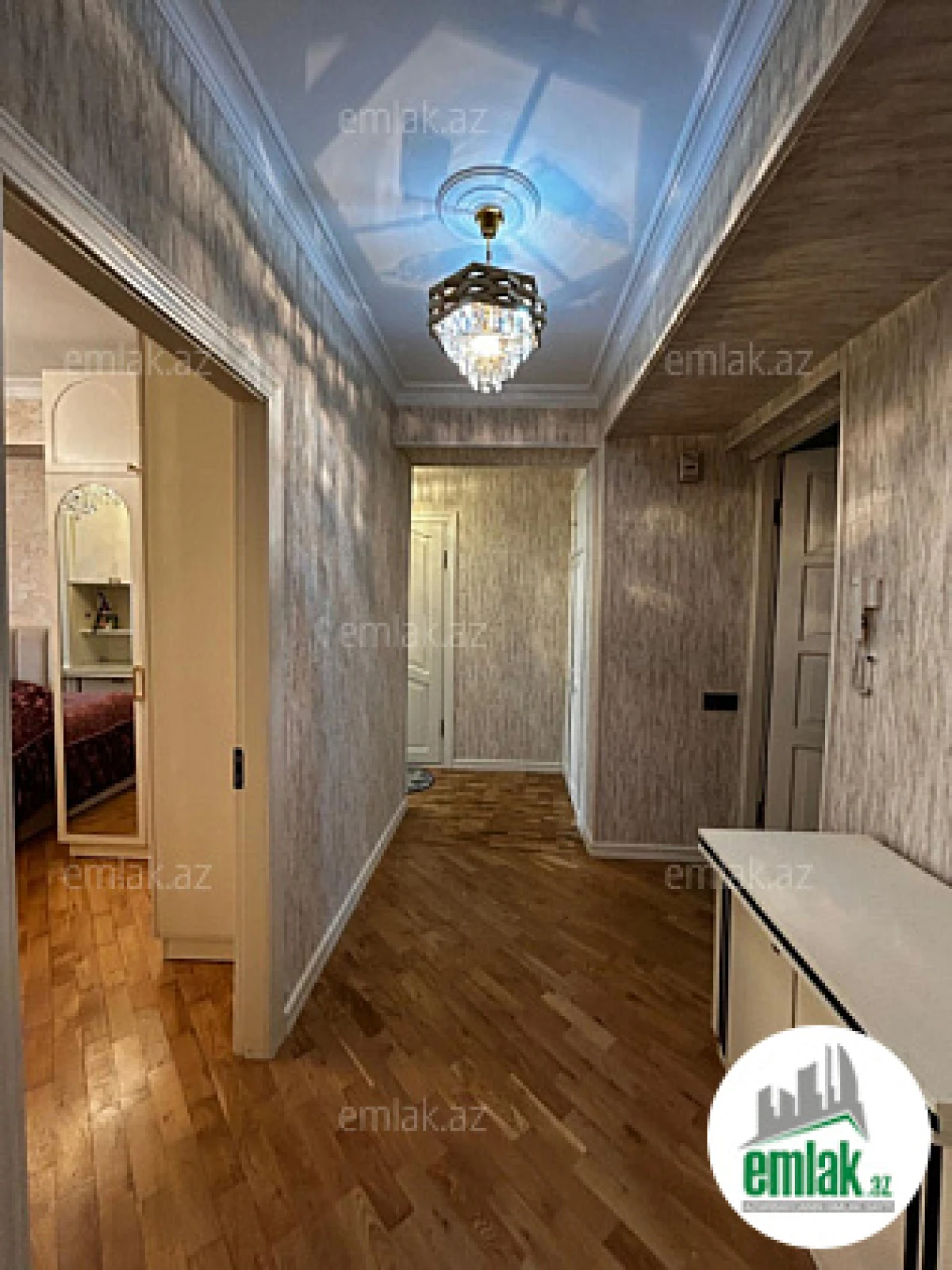 Satılır 3 otaqlı köhnə tikili 70 m²